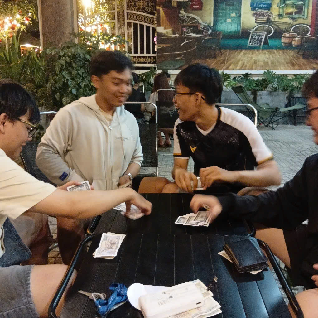 Mâm bánh kẹo Tết